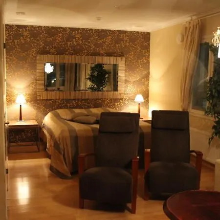 Hotelli Lounatuuli Hotel