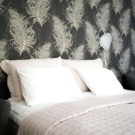 Hotelli Lounatuuli 3*