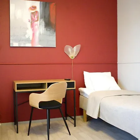 ホテル Hotelli Lounatuuli ユリビエスカ
