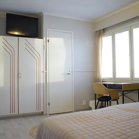 ホテル Hotelli Lounatuuli