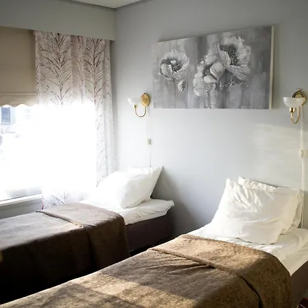 Hotelli Lounatuuli Hotel
